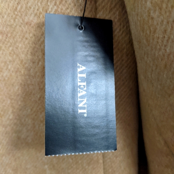 Overcoat - Picture 5 of 6